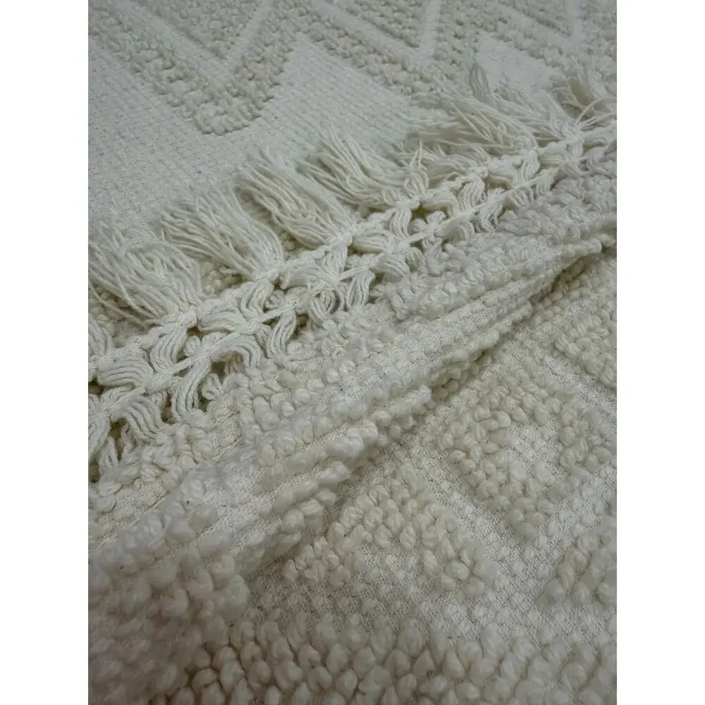 Vintage Sears Ivory Chenille Bedspread Full/Queen 100x122 Cotton Medallion
